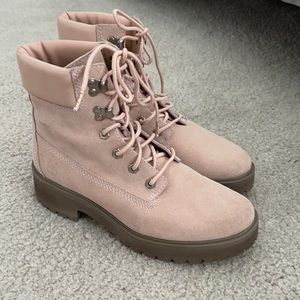 Timberland light PINK Suede Boots sz W 9 NEW